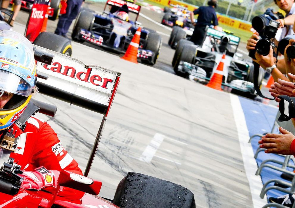 Foto: Fernando Alonso al finalizar la prueba de Hungaroring.