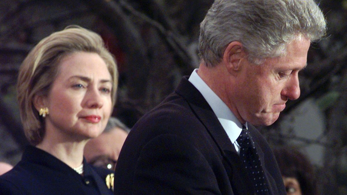 Hillary pidió a Bill Clinton que se hiciera las pruebas del VIH
