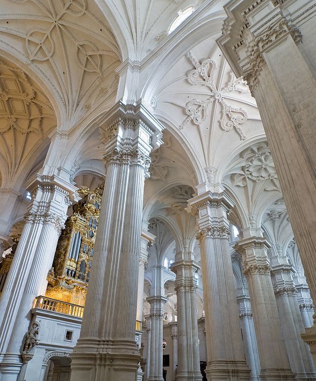 Foto: Imagen de archivo del interior de la Catedral de Granada. (CC/Pom²)