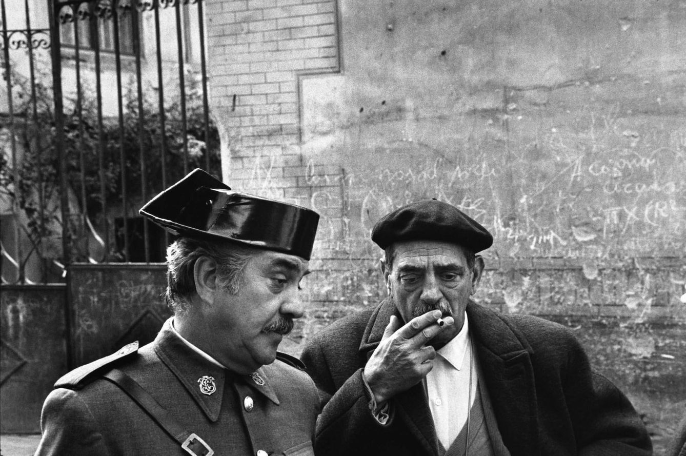Luis Buñuel en el rodaje de 'Tristana'. (Efe)