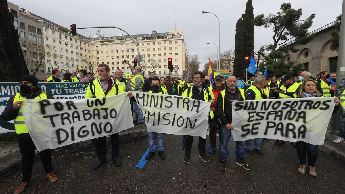 "Migajas": los huelguistas rechazan el acuerdo y la ministra Sánchez les recibirá hoy