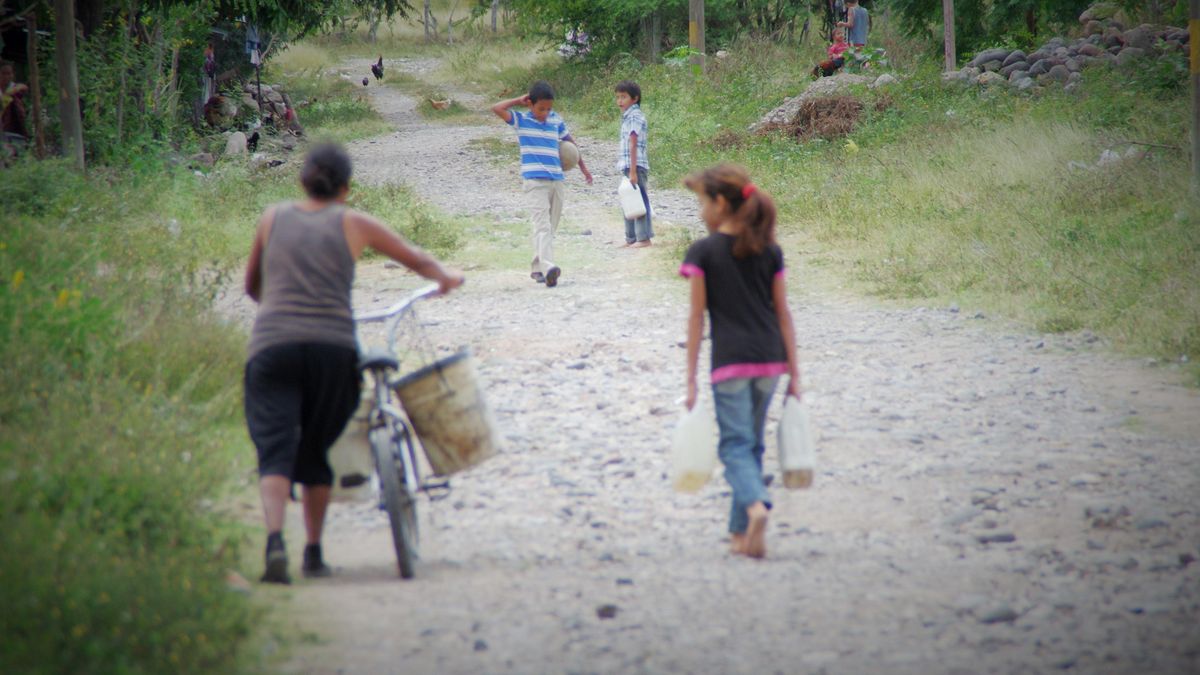 La recogida de lluvia no basta para que Honduras deje de beber agua contaminada