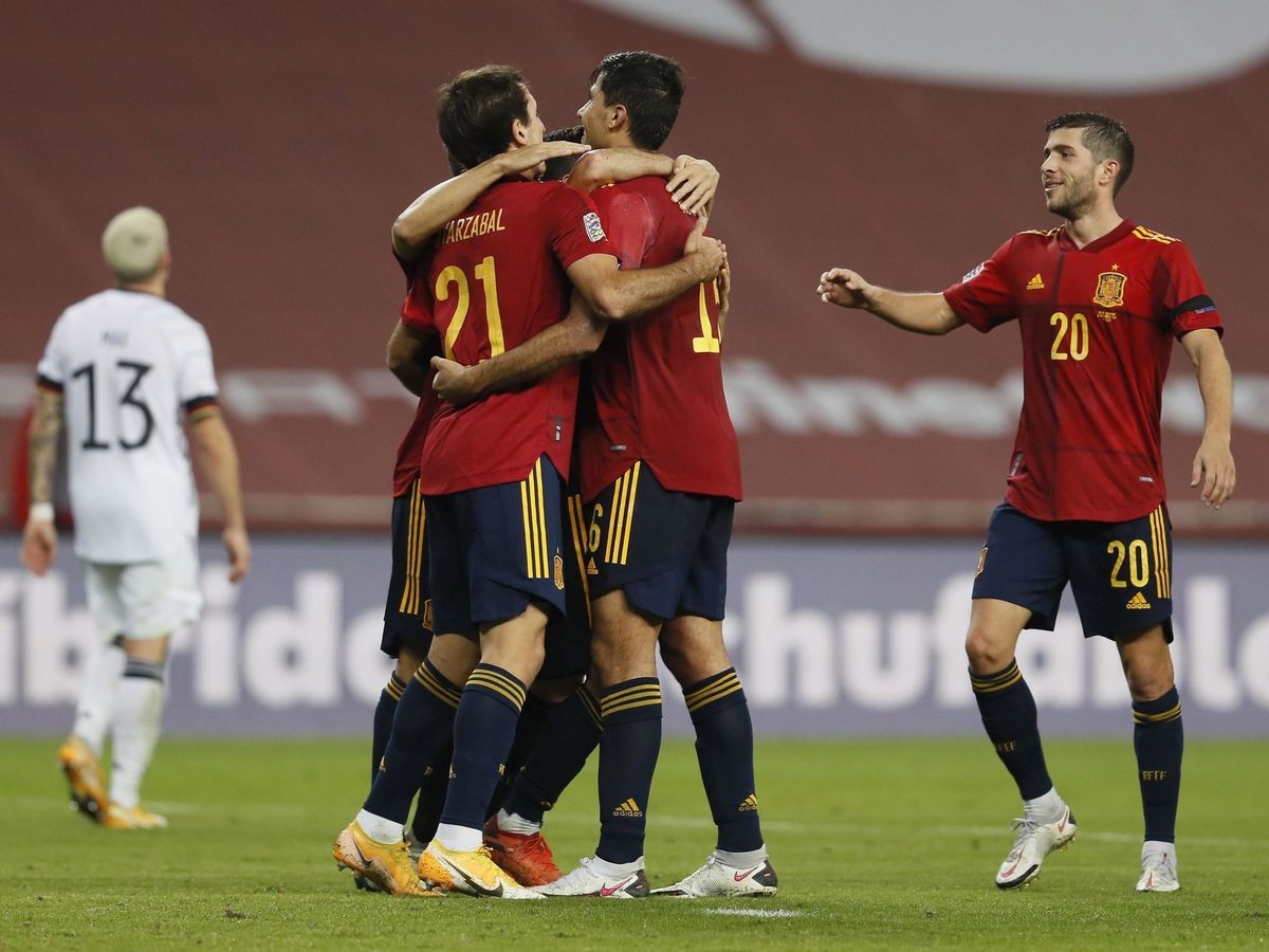 Foto: Los jugadores de la Selección celebran un gol. (EFE)
