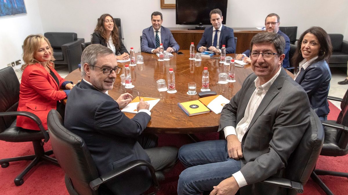 El acuerdo se ralentiza: Cs quiere negociar la abstención del PSOE y el PP cuenta con Vox