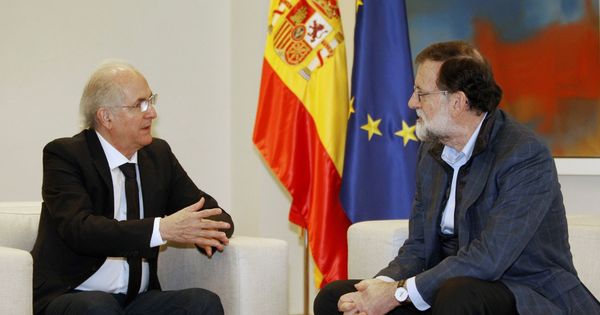 Foto: Mariano Rajoy recibe al opositor venezolano Antonio Ledezma en el Palacio de la Moncloa. (EFE)
