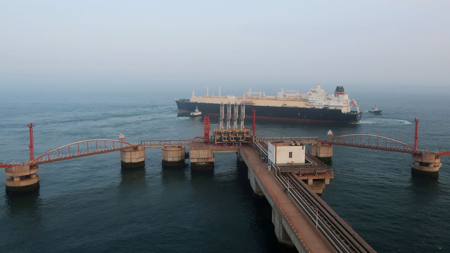 Transporte marítimo de gas natural en la provincia de Liaoning, en China. foto: Reuters