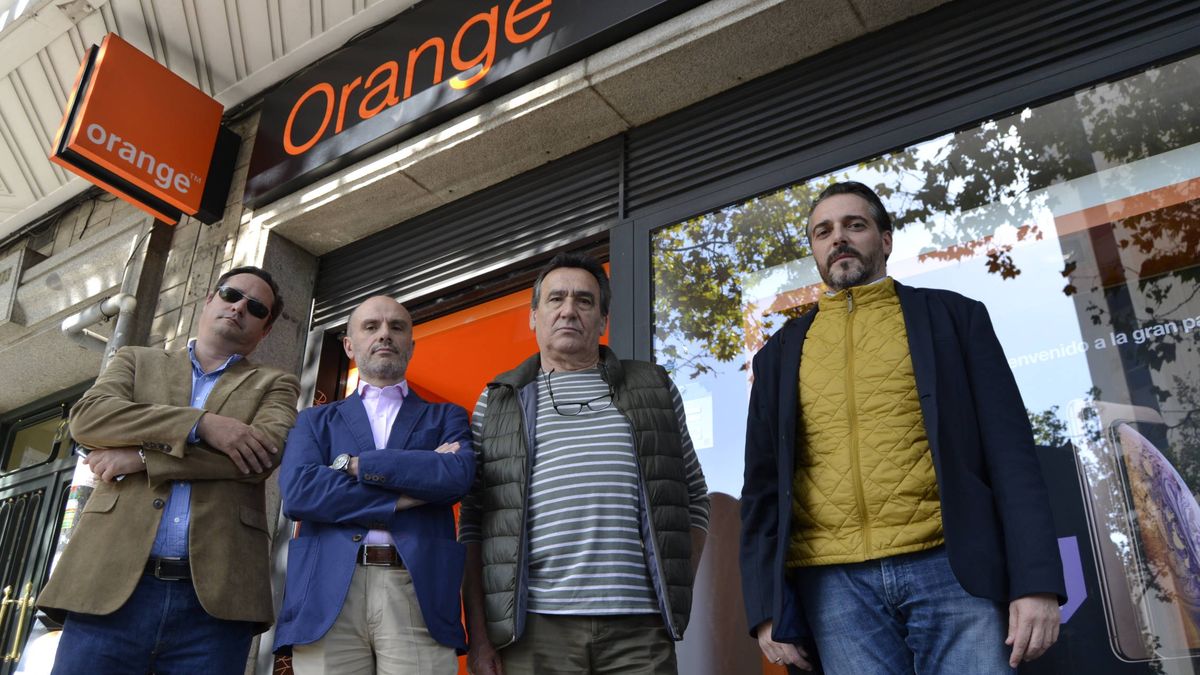La ruina de los agentes de Orange: "Nos exprimieron y luego nos cortaron la cabeza"