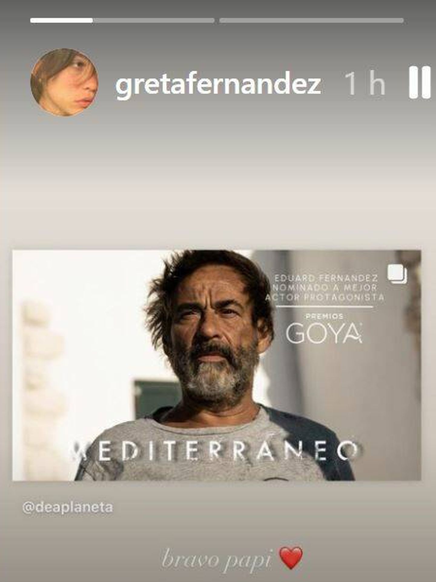 Greta Fernández, felicitando a su padre desde Twitter.
