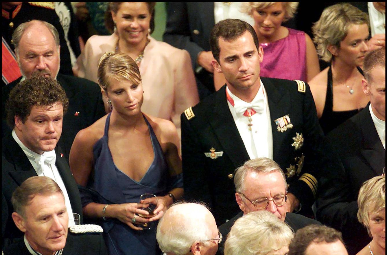 Eva Sannum y el entonces príncipe Felipe, en una foto de 2001. (Gtres)