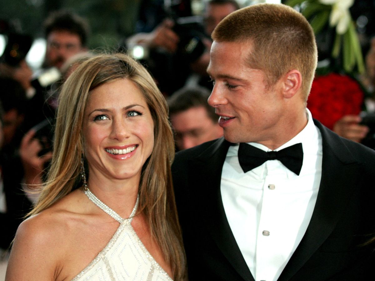 Foto: Brad Pitt y Jennifer Aniston, en Cannes en 2004. (Reuters/Eric Gaillard)
