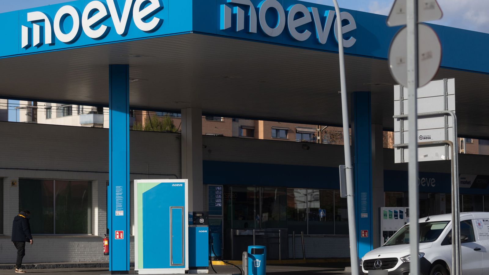 Moeve prolonga hasta final de año los descuentos en gasolina y diésel ante la subida de precios