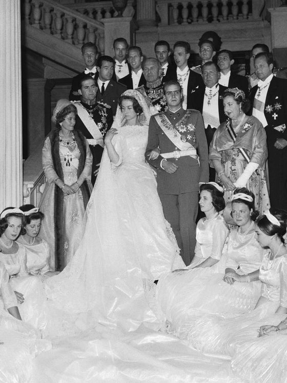  Los Reyes eméritos, en su boda en 1962.  (Getty)
