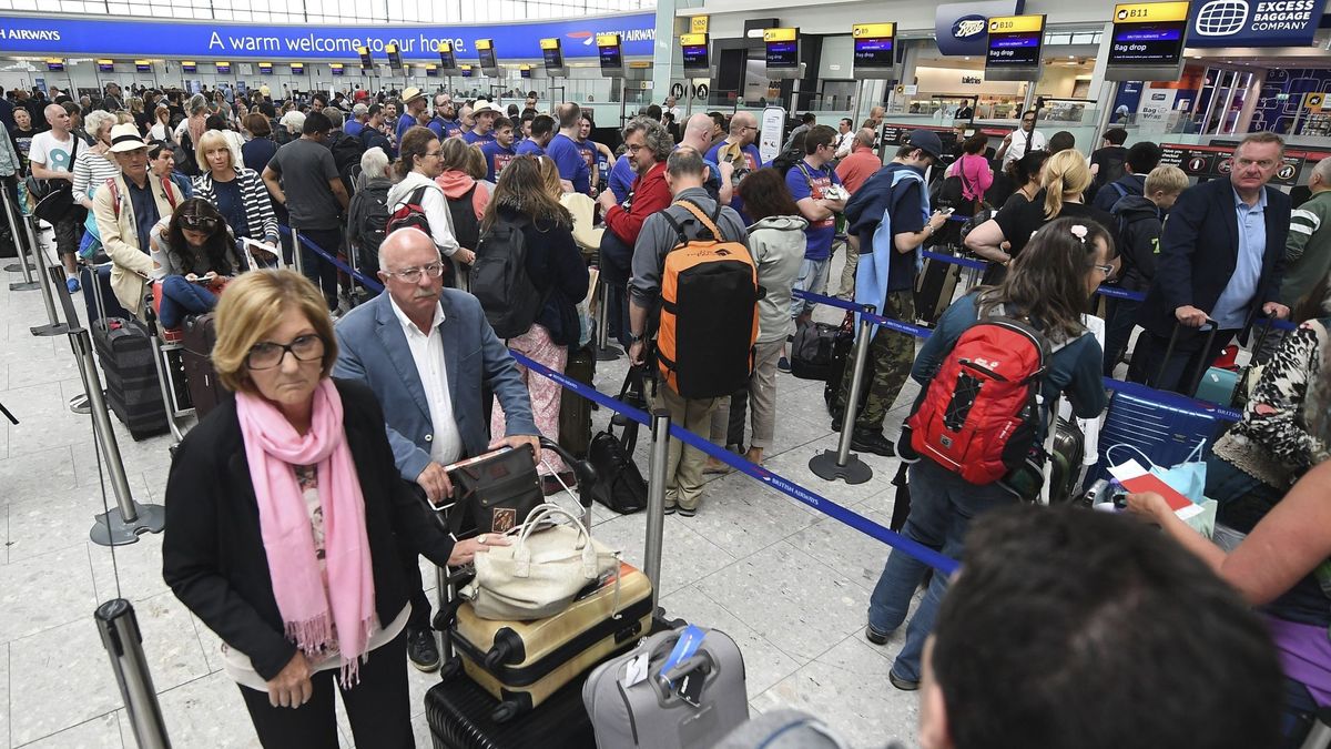 IAG paga en bolsa el caos en los aeropuertos provocado por British Airways
