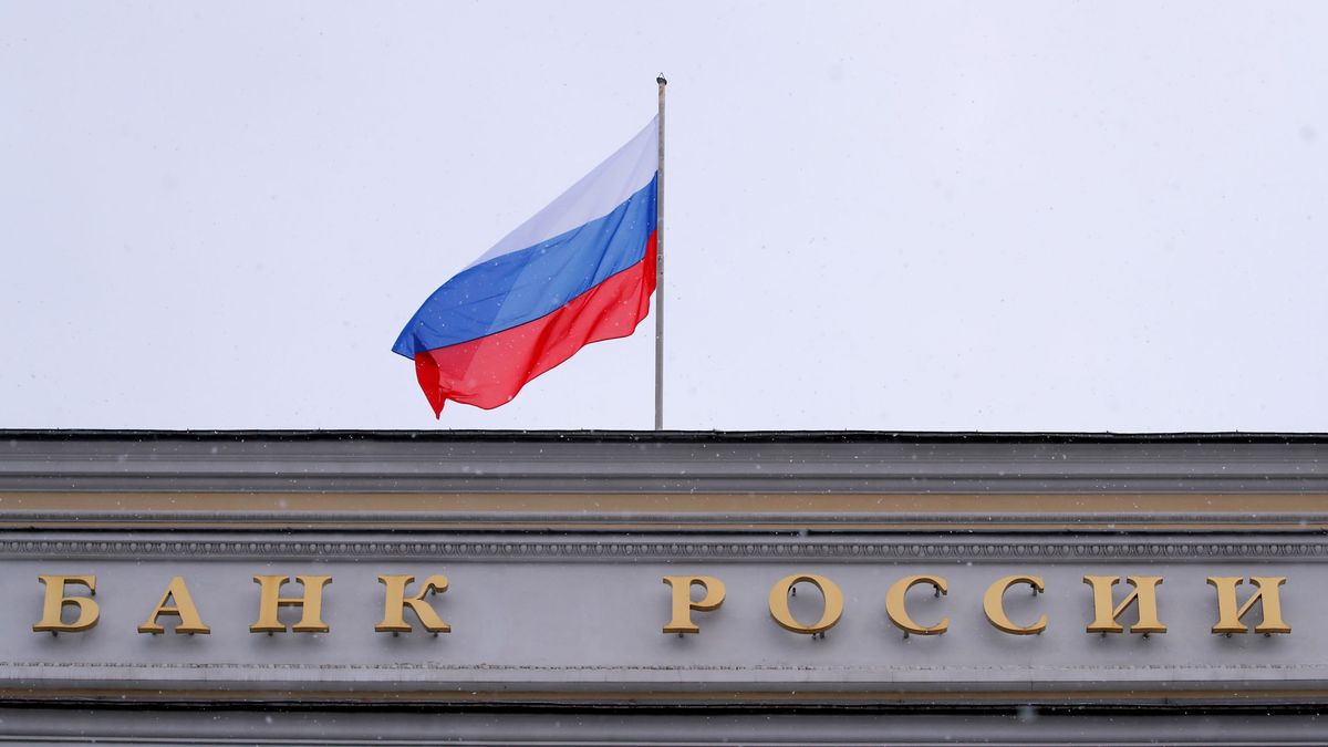 Rusia baja los tipos medio punto para afrontar la crisis del petróleo y el covid