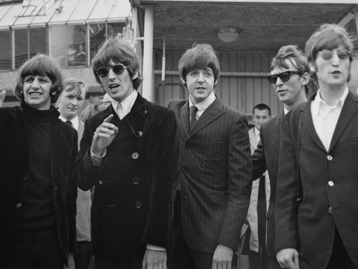 El último encuentro de los Beatles (sin Lennon) hace 20 años: almuerzo,  llanto y redención