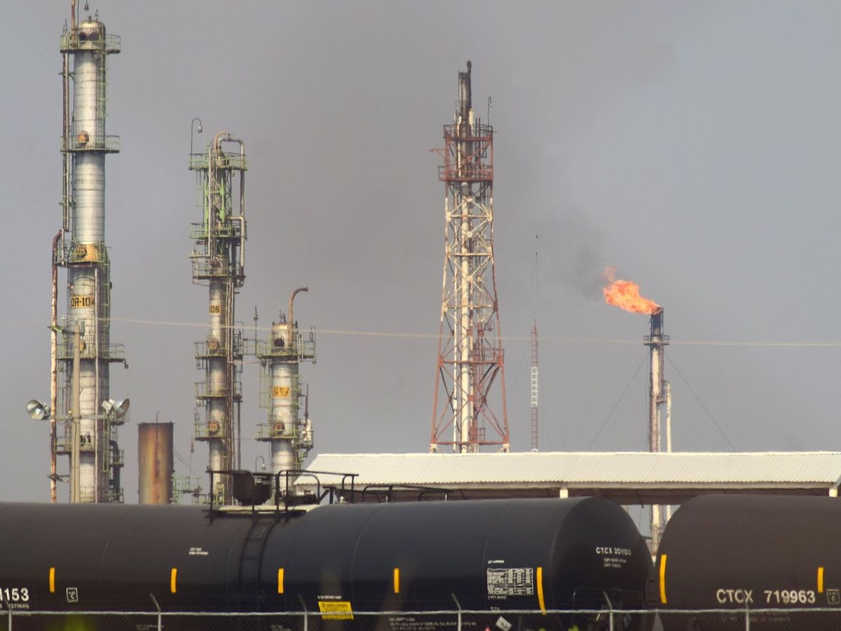 Foto: Refinería de petróleo. Foto: EFE Francisco Villeda