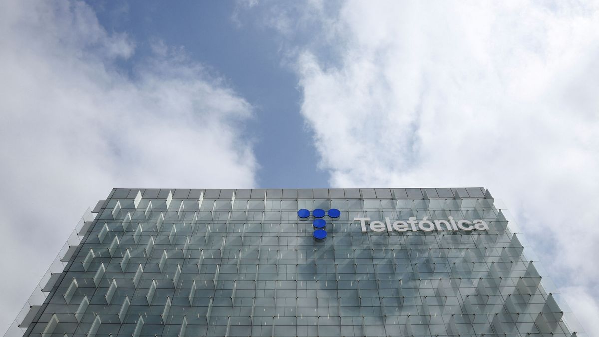 Telefónica calcula un coste de 1.300 millones para el ERE que afectará a 3.421 empleados