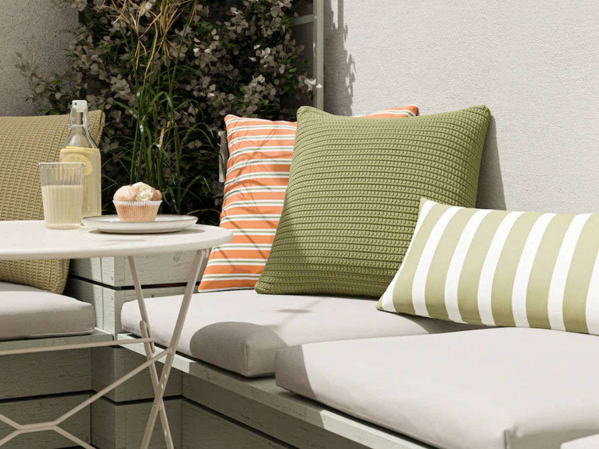 Foto: Prepara tu terraza con estos cojines de Ikea adecuados para exterior. (Cortesía)