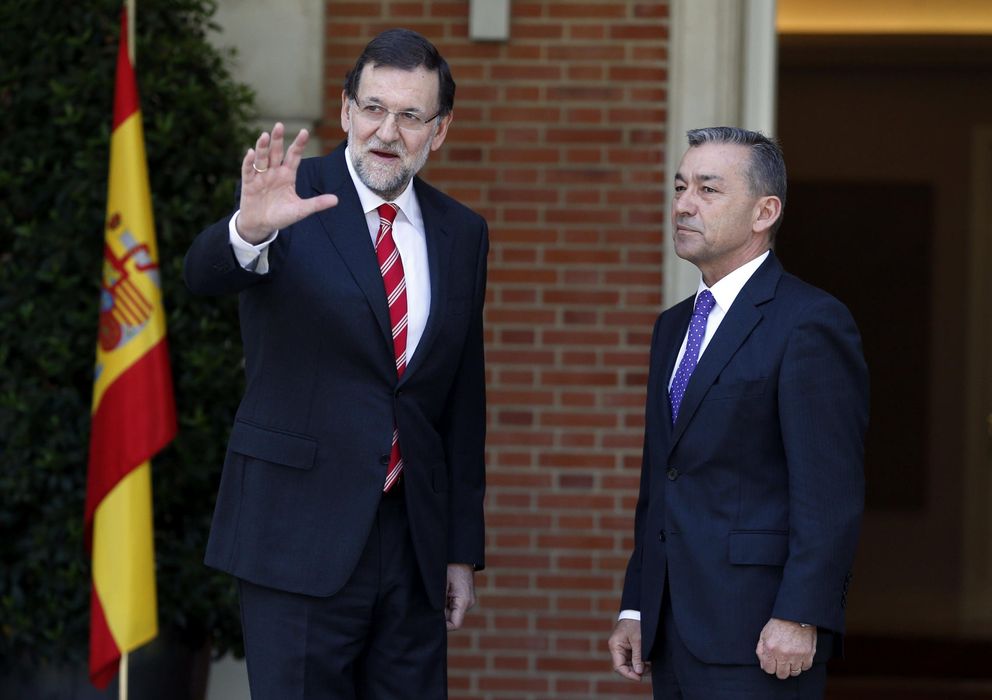 Foto: El presidente del Gobierno Mariano Rajoy y el presidente de Canarias Paulino Rivero (EFE)