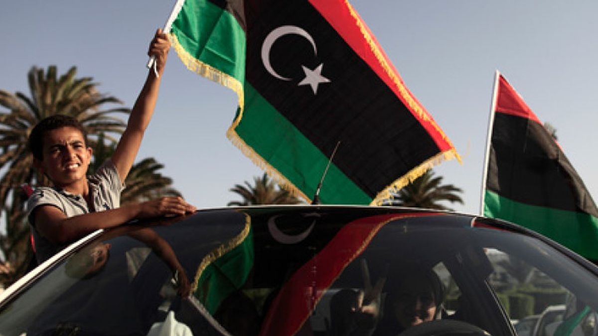 Caos y violencia un año después de Gadafi