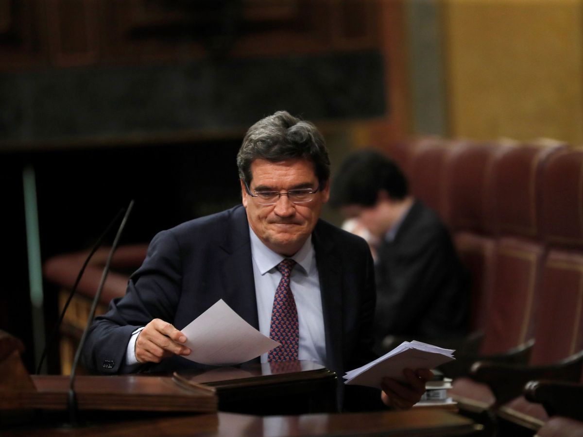 Foto: El ministro de Inclusión y Seguridad Social, José Luis Escrivá, en el Congreso. (EFE)