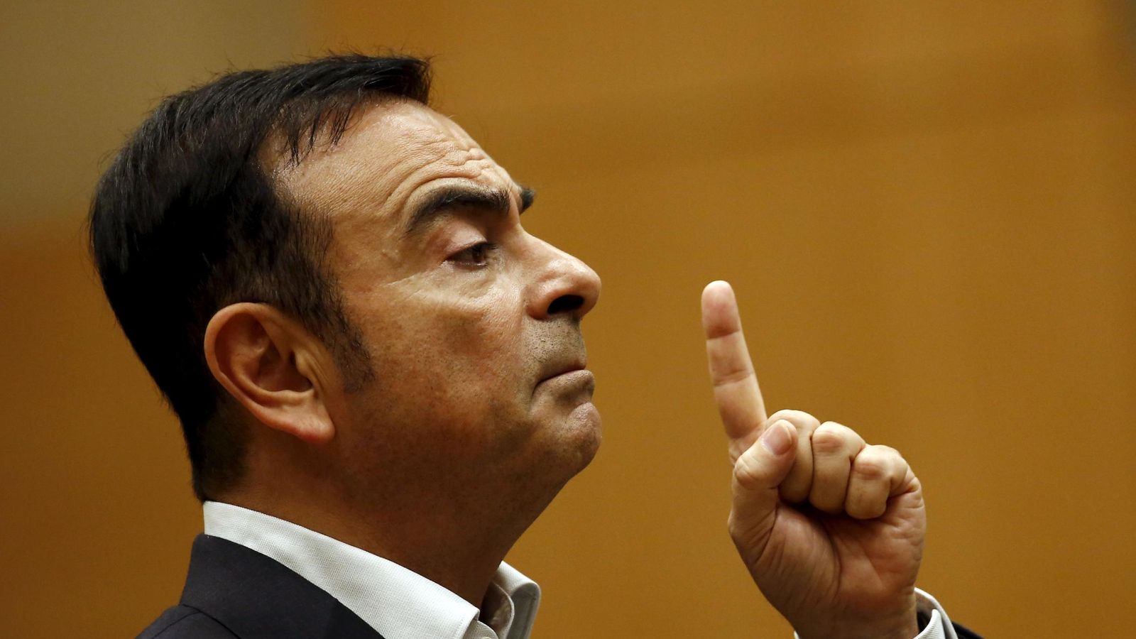 Foto: Carlos Ghosn, presidente de Renault, molesto por el comportamiento de Red Bull (Reuters)