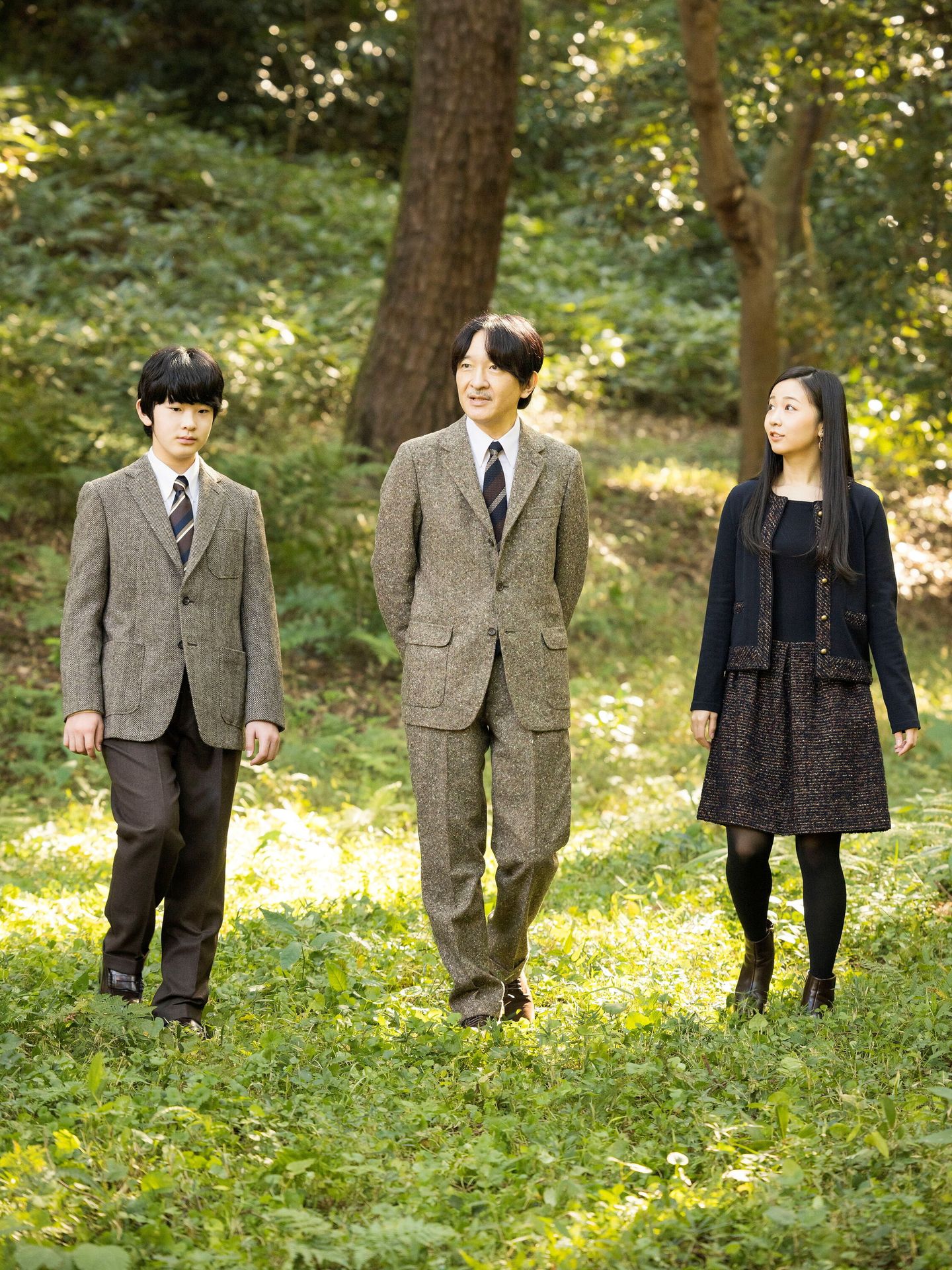 El príncipe Hisahito, con sus padres el pasado noviembre. (Casa Imperial de Japón)