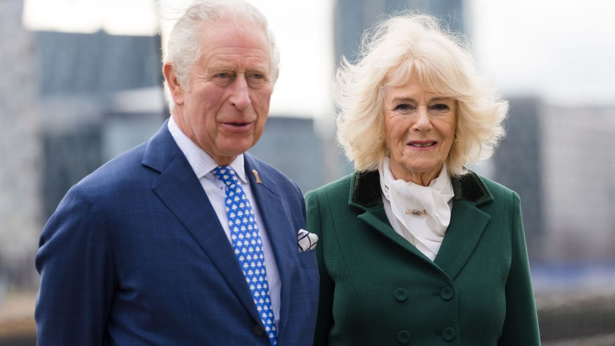 Ni un día tranquilo para Isabel II: la fundación del príncipe Carlos, investigada por corrupción