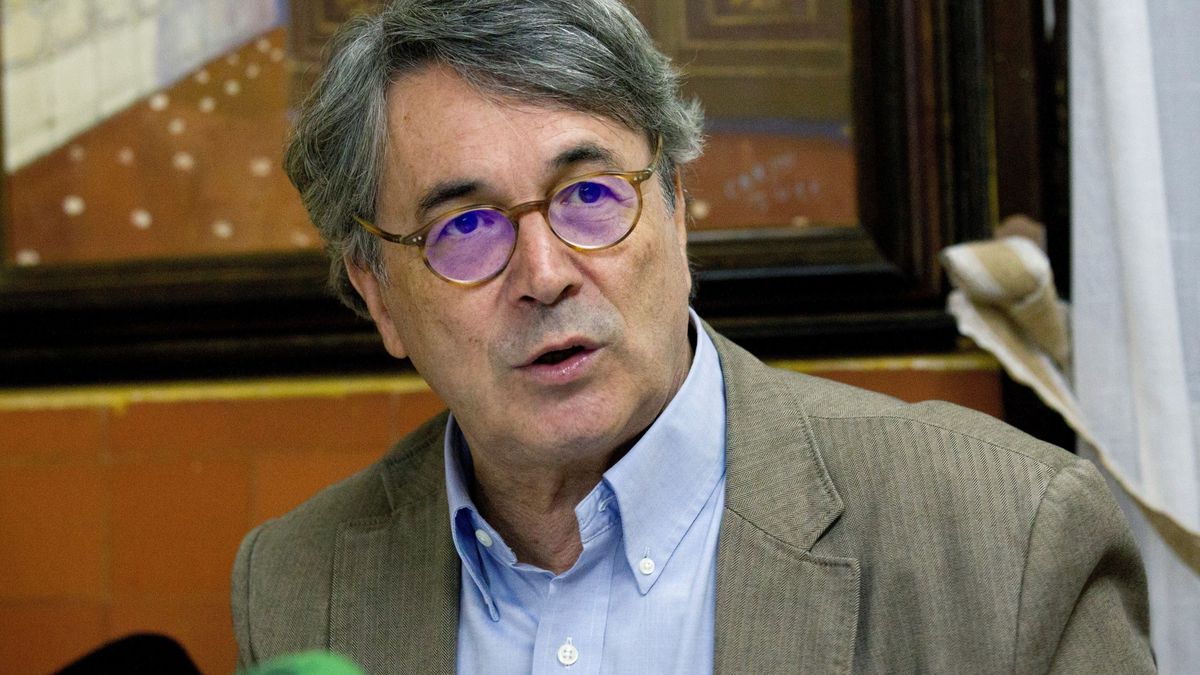 Trapiello en la revolución: el escritor pone patas arriba la industria editorial española