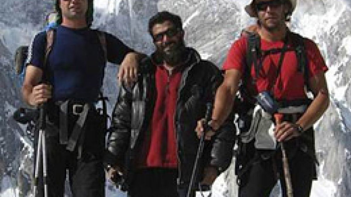 Óscar Pérez, un exclusivo alpinista de vanguardia incomunicado una semana a 6.300 metros