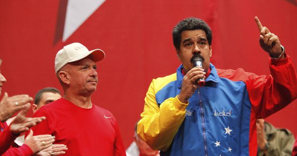 Foto: Hugo Carvajal, junto a Nicolás Maduro. (EFE)