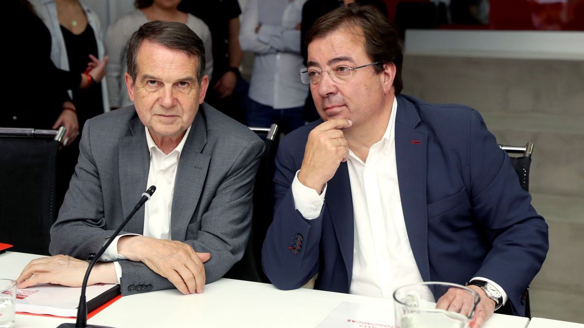Vara y Caballero instan a Sánchez a gobernar en solitario tras la caída de Podemos