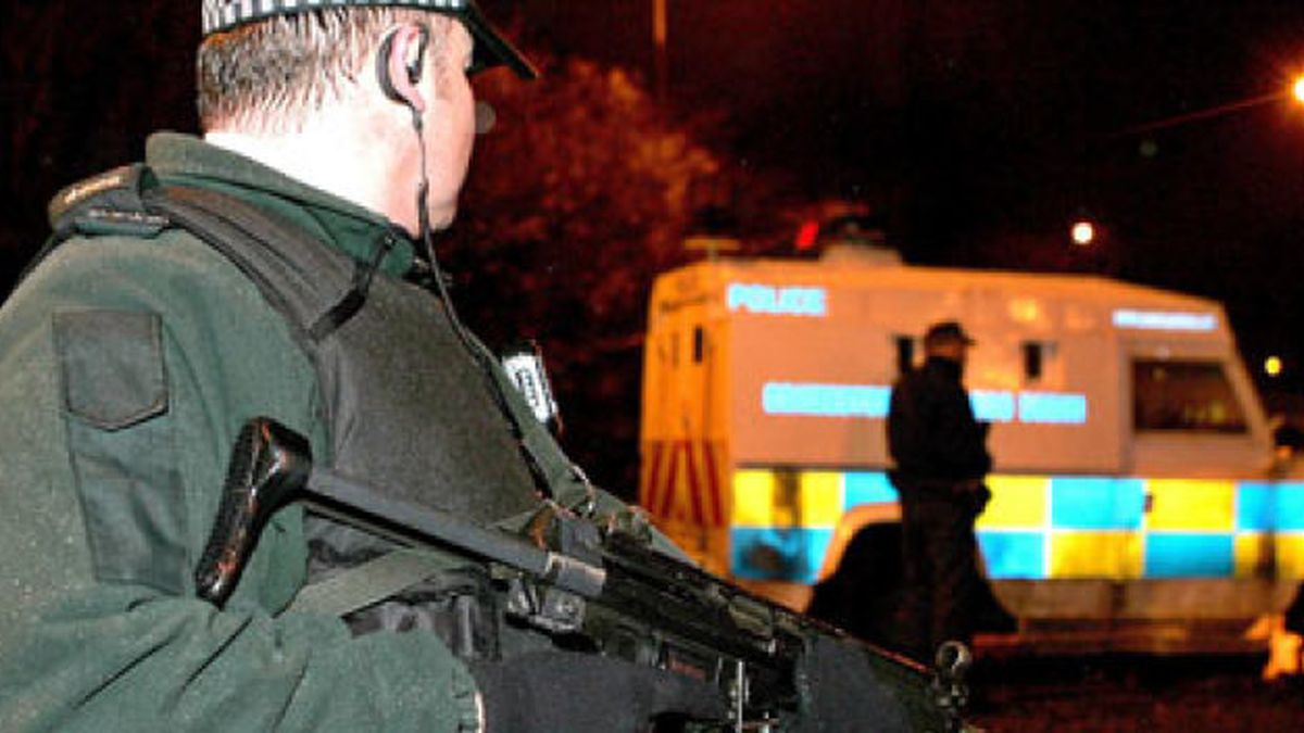 Asesinado a tiros un policía en Irlanda del Norte