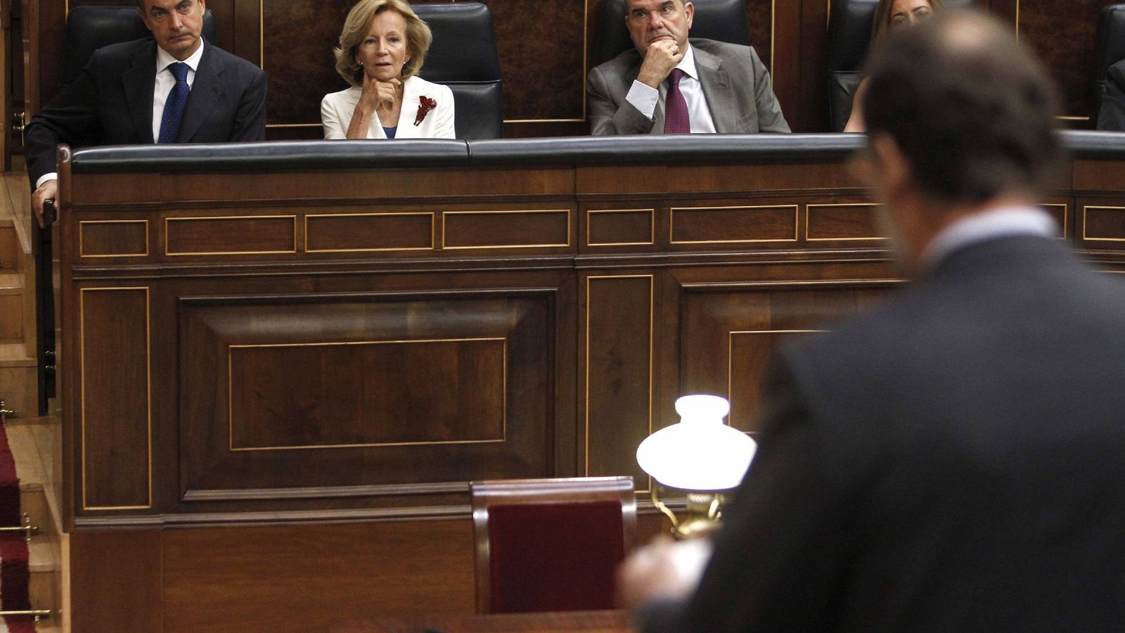 Foto: Mariano Rajoy, como líder de la oposición en 2011, en la última sesión de control al Gobierno de José Luis Rodríguez Zapatero. (EFE)