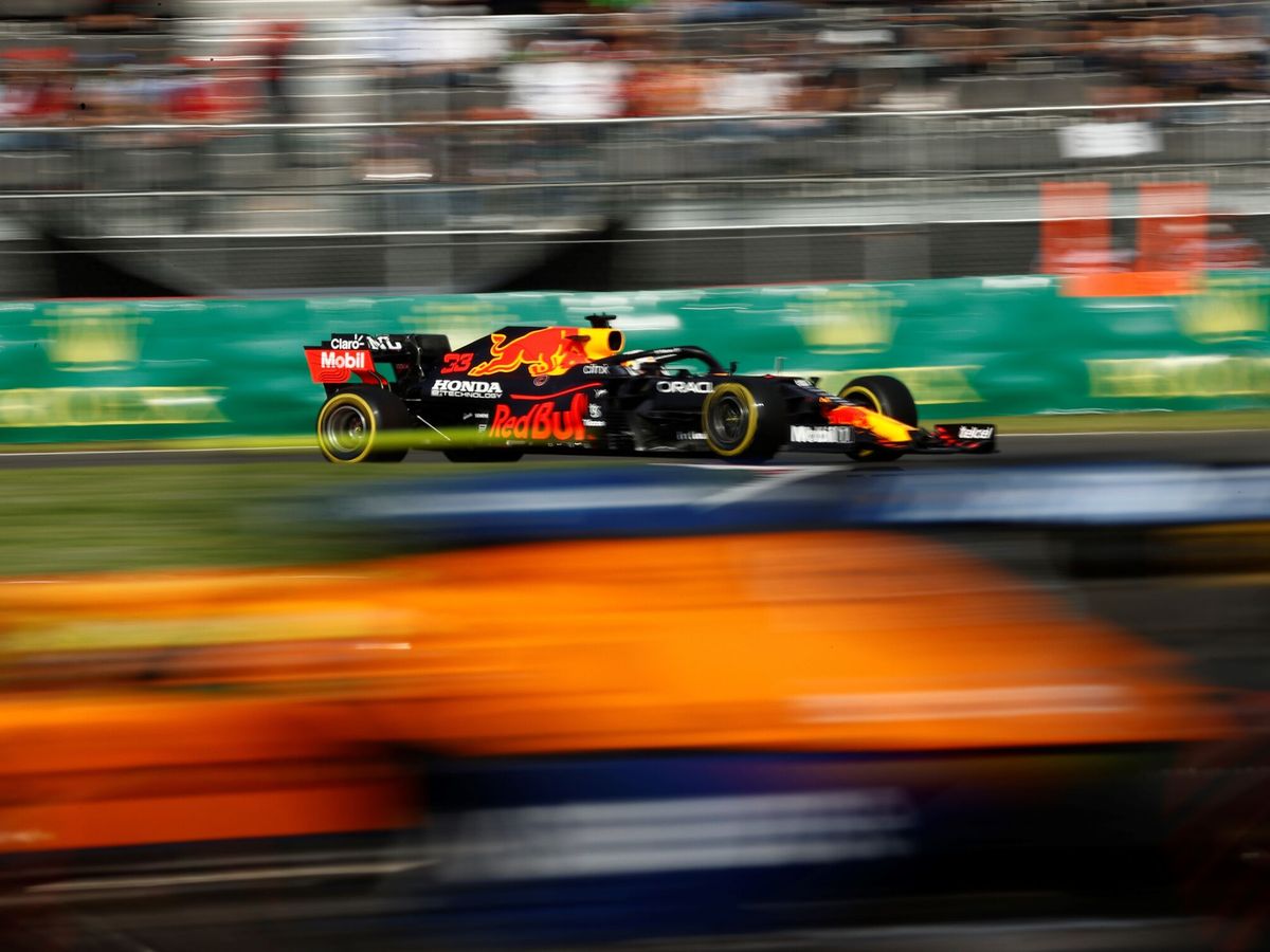 Foto: Verstappen, el más rápido del día. (EFE/José Méndez)