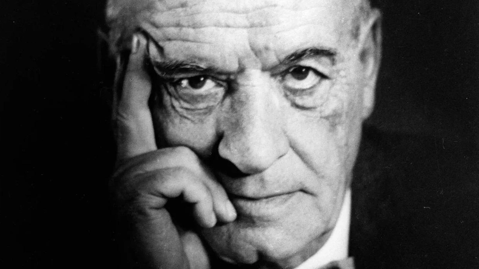 Ortega y Gasset, filósofo: "El hombre excelente no es el que se cree superior a los demás, sino el que se exige más que los demás"