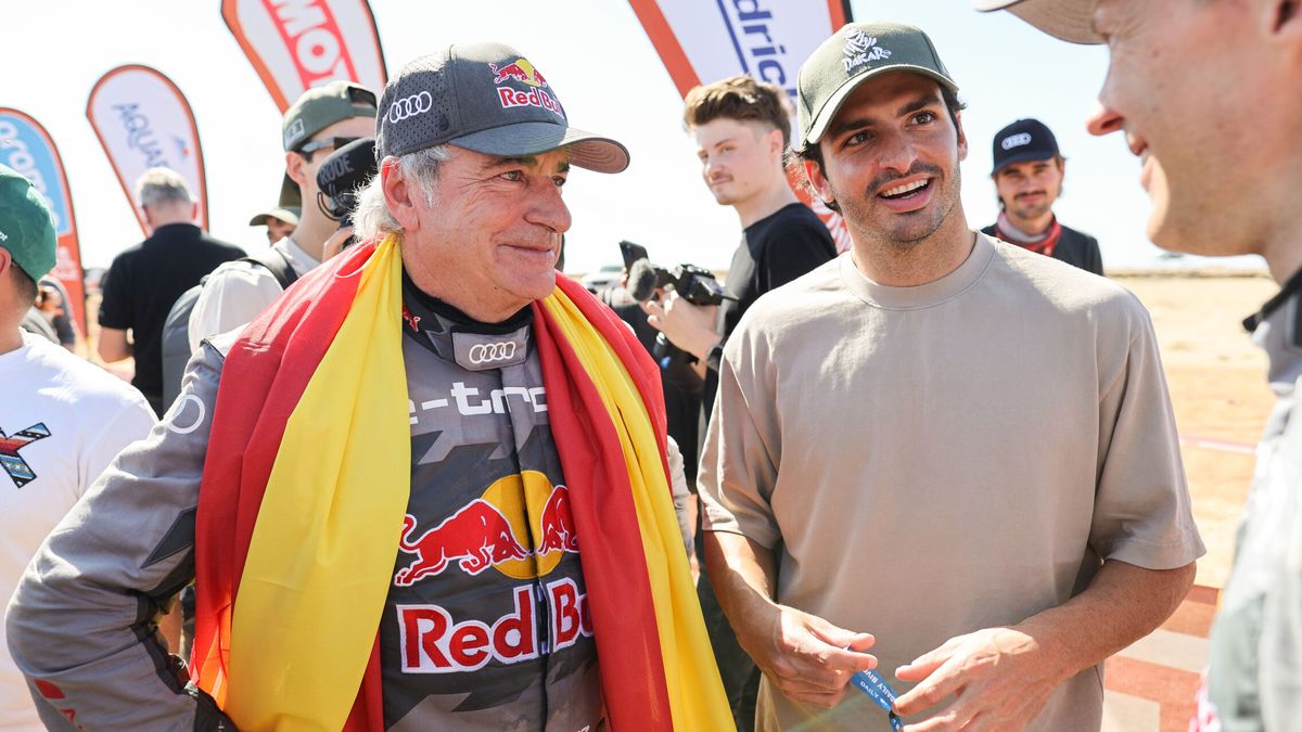 Carlos Sainz celebra con su padre la victoria en el Rally Dakar: "Qué orgullo verte en lo más alto"