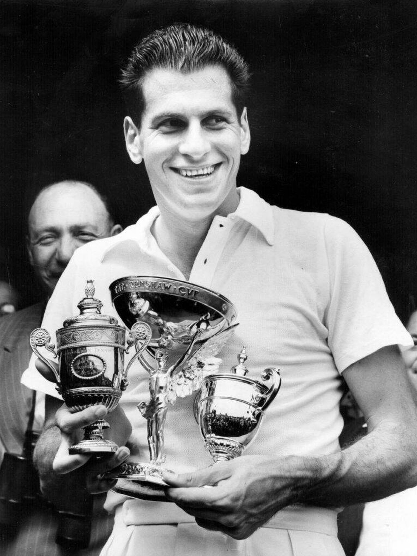 El tenista, con varios trofeos. (Getty)