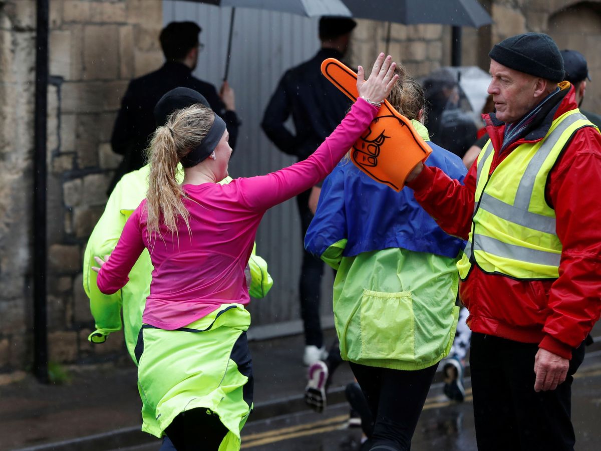 Foto: Comenzó a correr parar preparar una carrera con sus amigos y ya piensa en una maratón (Reuters/Paul Childs)