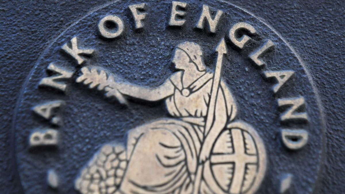 El Banco de Inglaterra interviene en el mercado y compra bonos para frenar su desplome