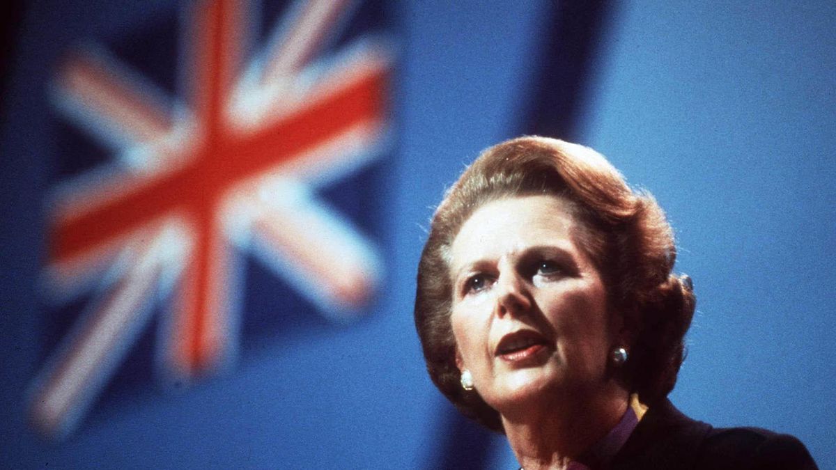 La elegancia clásica de Margaret Thatcher vuelve con el estreno de 'The Crown'