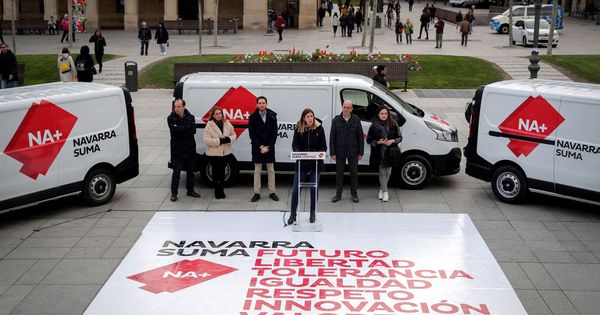 Foto: Imagen del comienzo de la campaña electoral del 28 de abril, donde aparece Navarra Suma. (EFE)