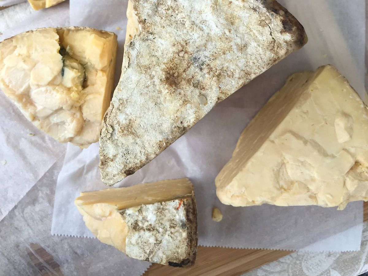 Cómo conservar el queso (según el tipo) sin que se estropee con facilidad