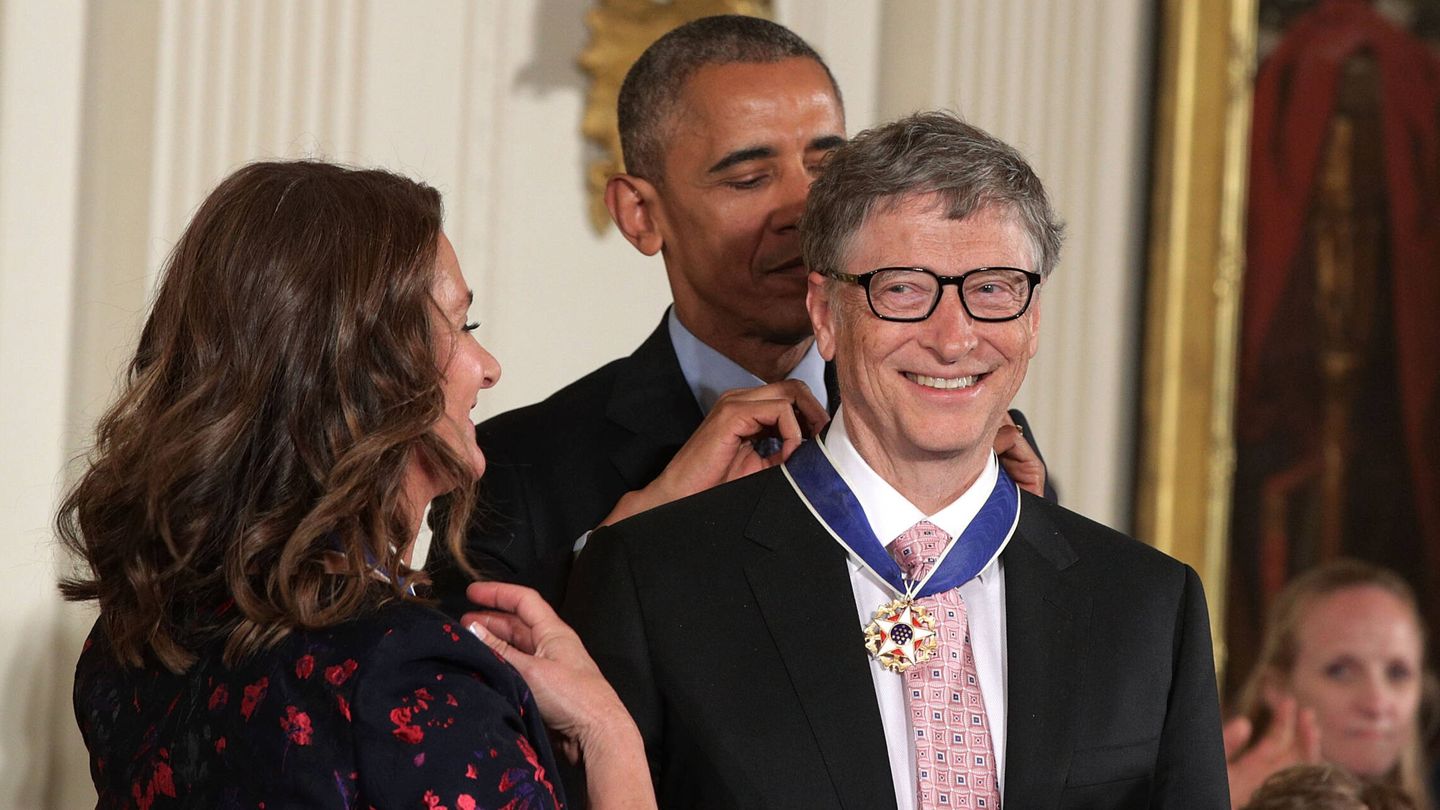 Bill Gates recibe la Medalla de la Libertad de Barack Obama. (Getty/Alex Wong)