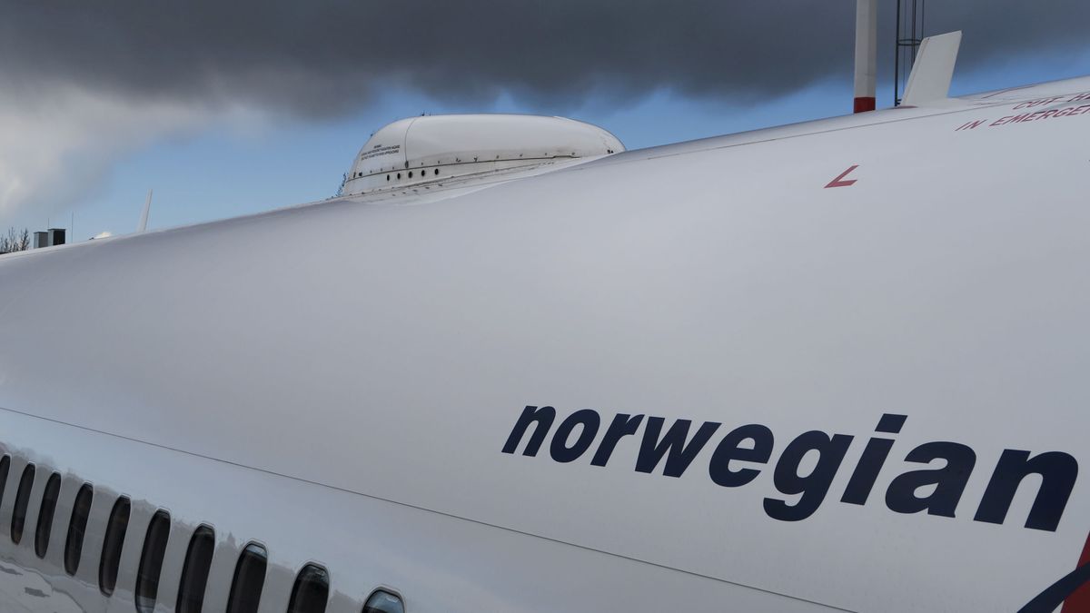 Norwegian recula y aplicará un ERTE a sus 99 tripulantes de cabina de Madrid