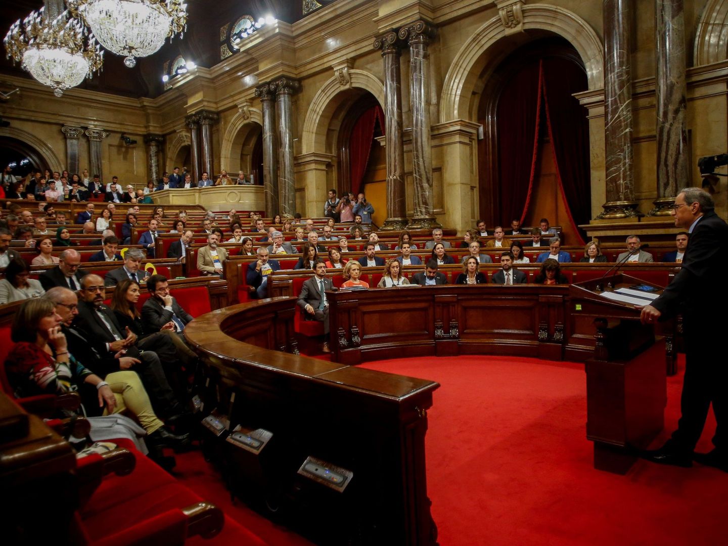Hemiciclo del Parlament durante la intervención de Torra. (EFE)