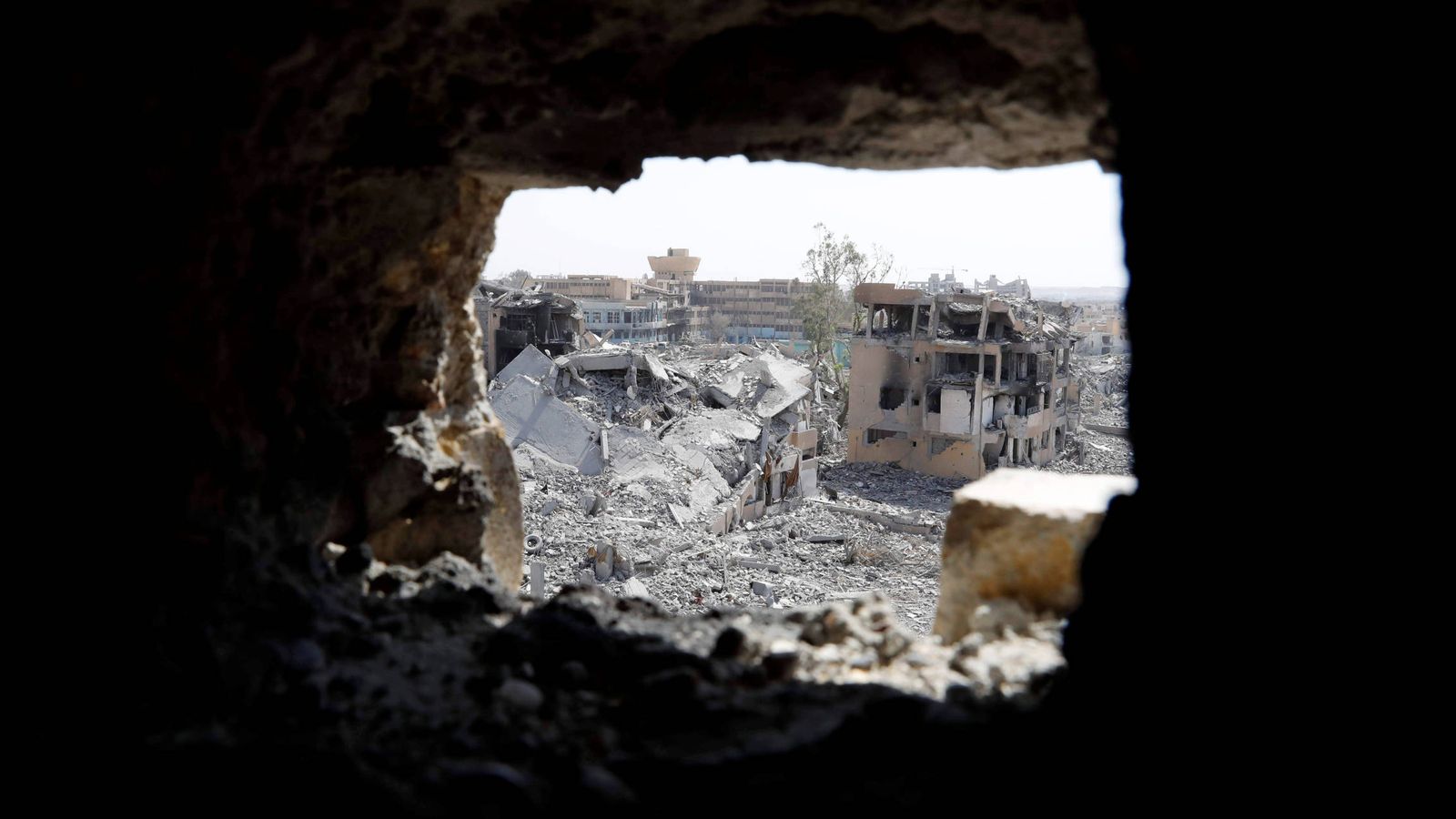 Foto: El Hospital Nacional, último refugio de los combatientes del Estado Islámico en Raqqa, Siria. (Reuters)