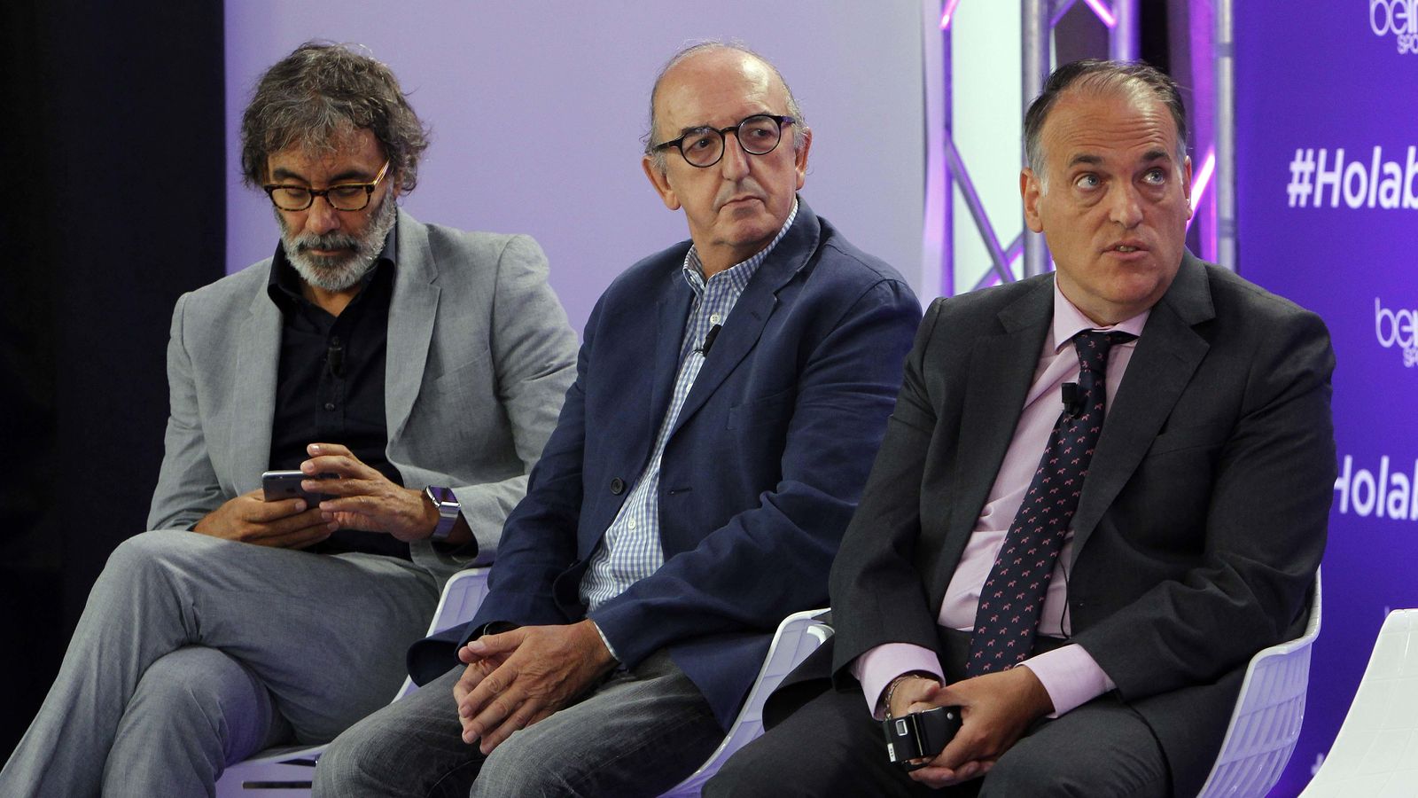 Foto: Tatxo Benet (i), Jaume Roures (c) y Javier Tebas, en la presentación de beIN Sports. (EC)
