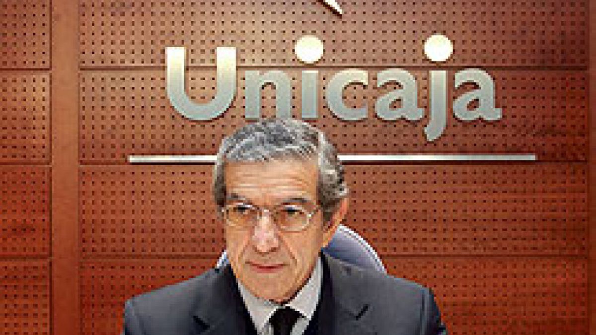 Medel se queda sin tiempo: tiene 10 días para cumplir el ultimátum del Banco de España