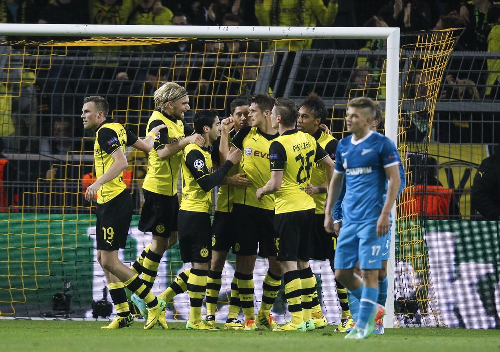 Foto: Los jugadores del Borussia celebra el gol ante el Zenit (Reuters).